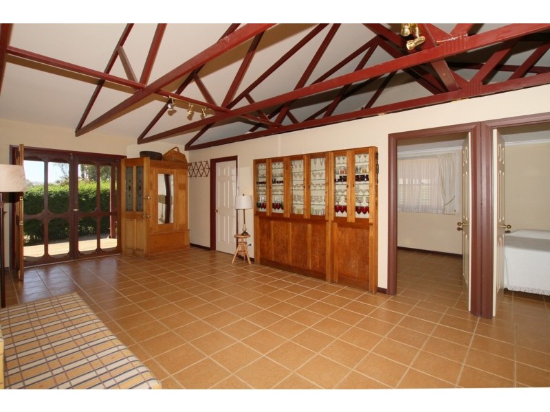 2 Duke Street, Toodyay WA 6566