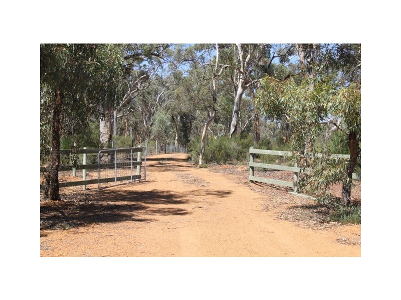 39 Laterite Way, Toodyay WA 6566