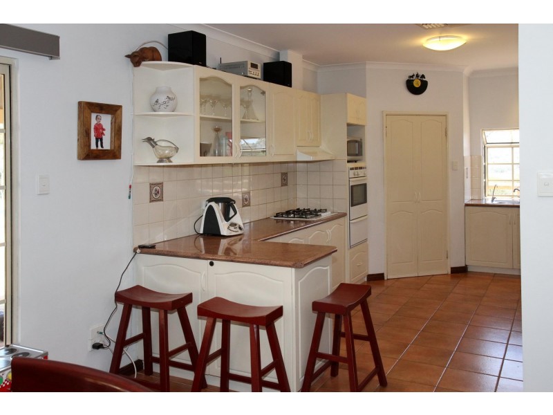 35 Wellington Street, Toodyay WA 6566