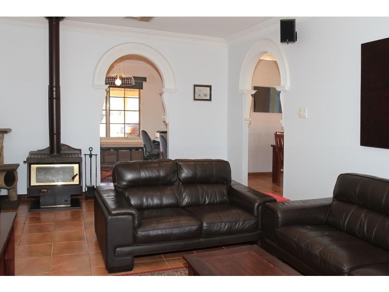 35 Wellington Street, Toodyay WA 6566