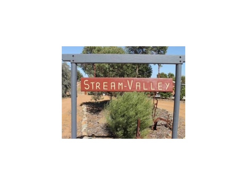 135 Seventh Road, Toodyay WA 6566