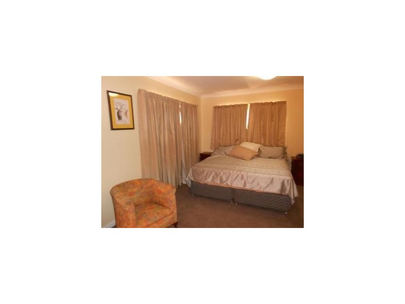 135 Seventh Road, Toodyay WA 6566