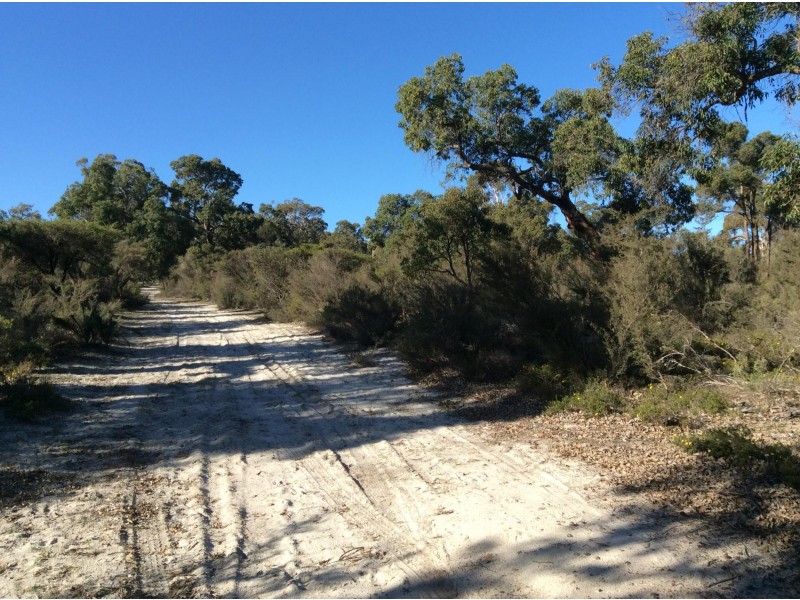 114 Frank Venn Road, Toodyay WA 6566