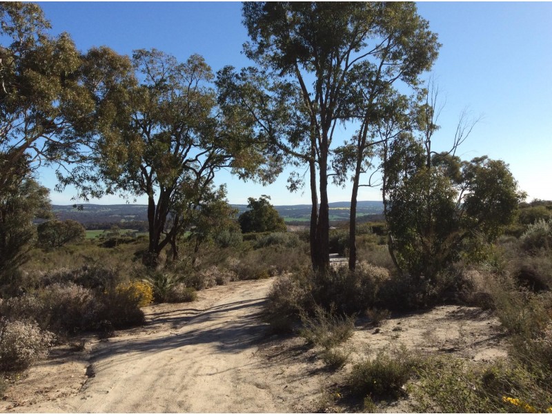 114 Frank Venn Road, Toodyay WA 6566