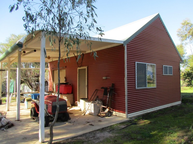 290 Railway Road, Toodyay WA 6566