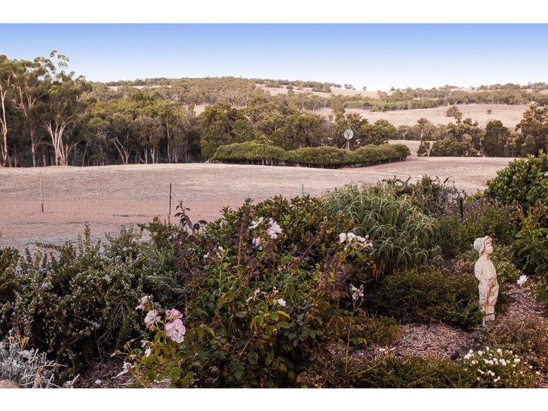 459 (Lot 2 Parkland Drive, Toodyay WA 6566