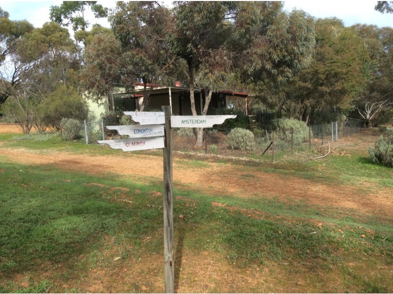 14 MEADOW PLACE, Toodyay WA 6566
