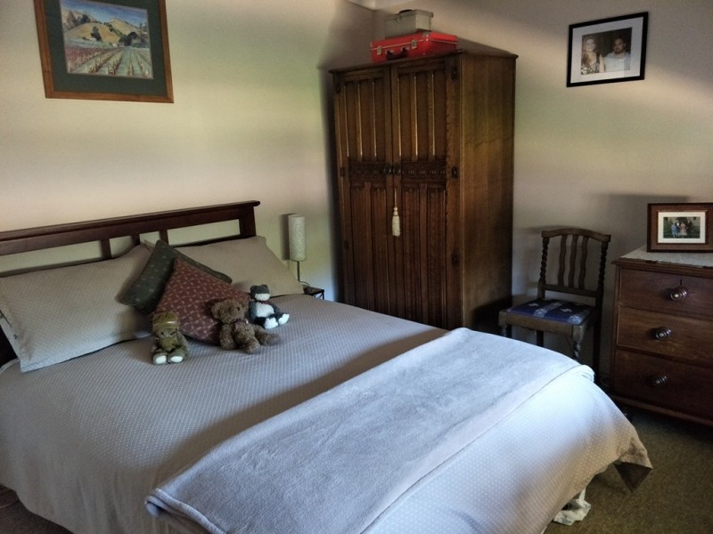 17 Sixth Road, Toodyay WA 6566