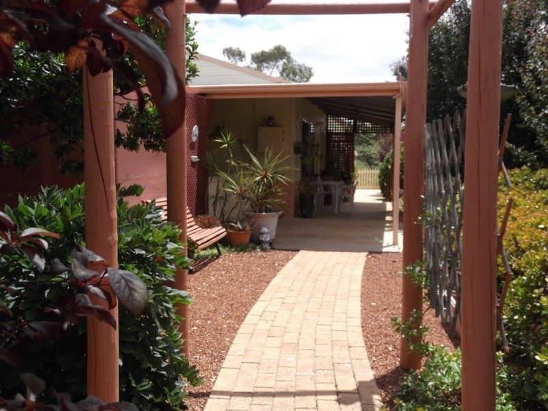 2 Ellery Place, Toodyay WA 6566