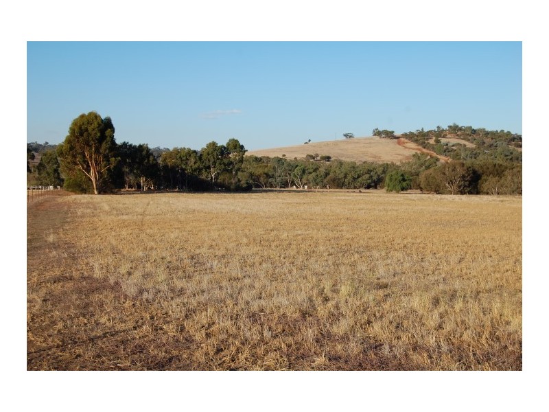 150 Phillips Road, Toodyay WA 6566