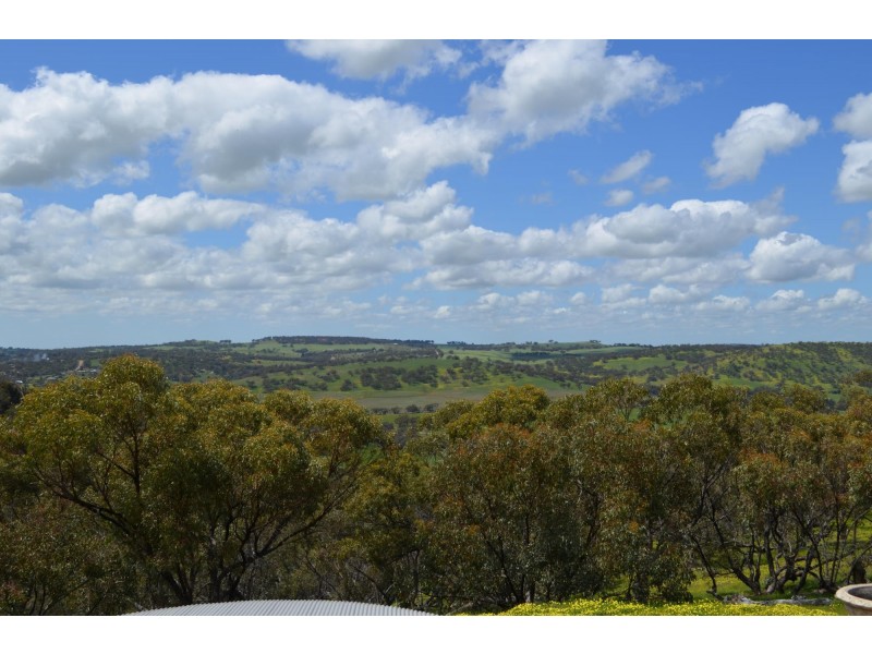 203 Timber Creek Crescent, Toodyay WA 6566