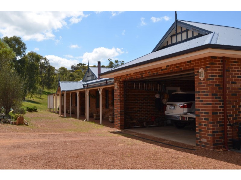 203 Timber Creek Crescent, Toodyay WA 6566
