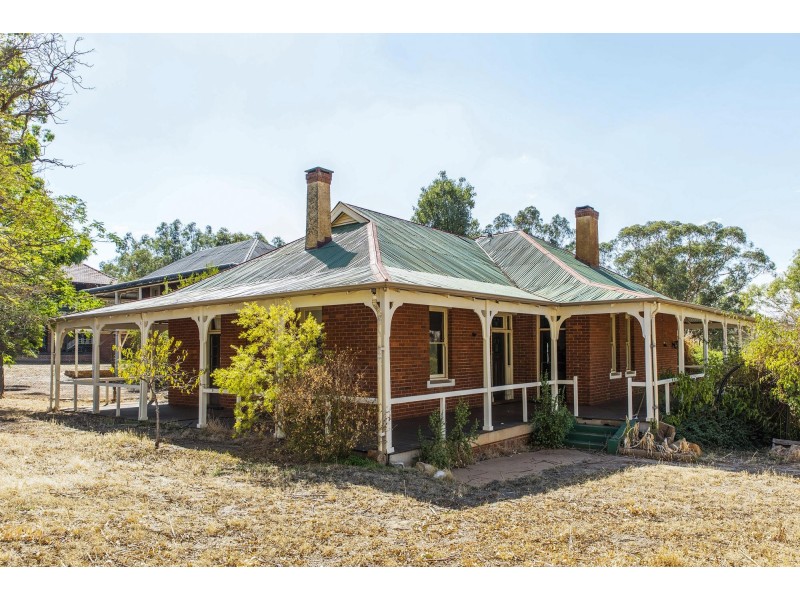 32 Stirling Tce, Toodyay WA 6566
