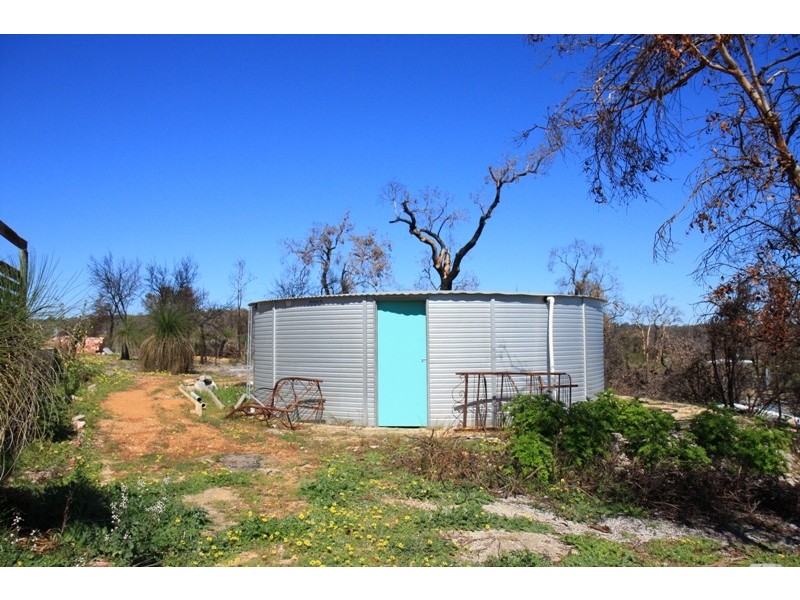 43 Adenanthus Rd, Toodyay WA 6566