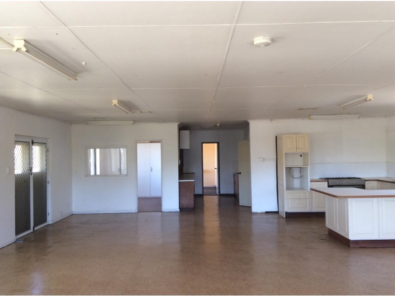 33 Hamersley St, Toodyay WA 6566