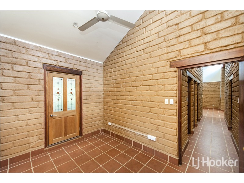 24 Henry Street West, Toodyay WA 6566