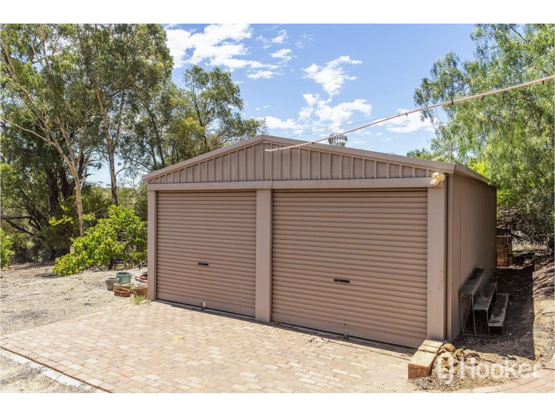 24 Henry Street West, Toodyay WA 6566