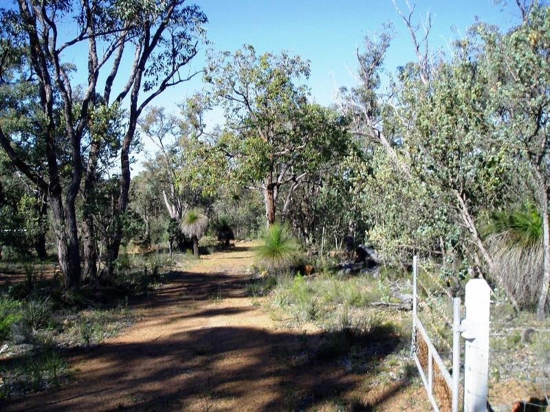 27 Powder Bark Road, Toodyay WA 6566