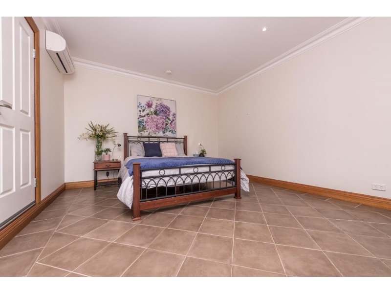 21 Pelican Rise, Chittering WA 6084