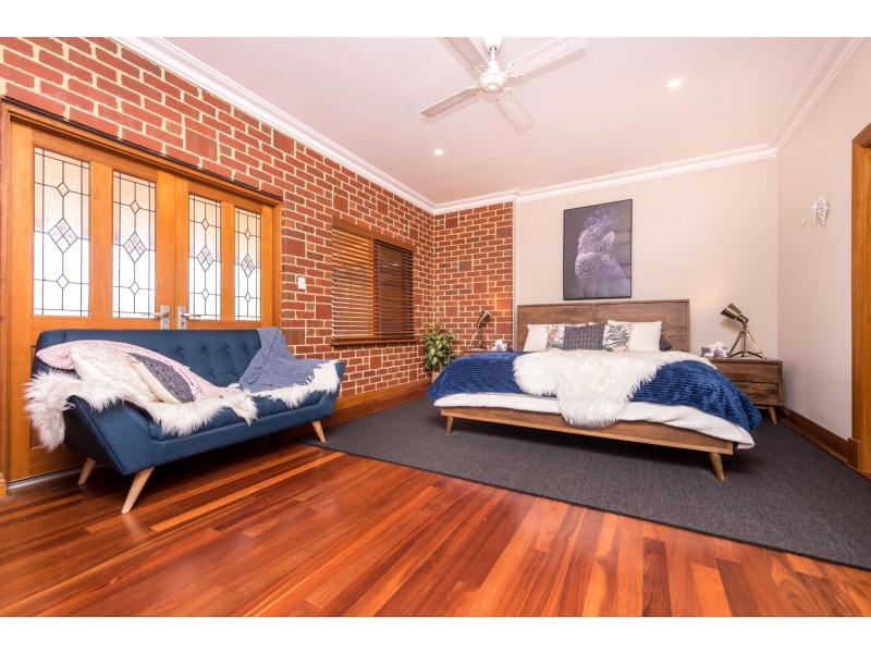 21 Pelican Rise, Chittering WA 6084