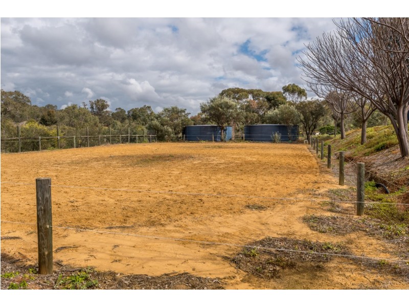 21 Pelican Rise, Chittering WA 6084