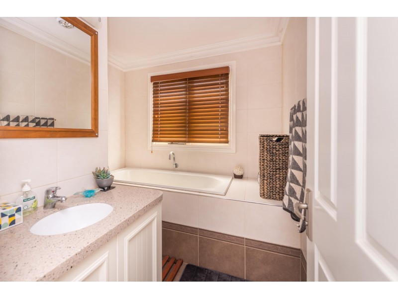 21 Pelican Rise, Chittering WA 6084