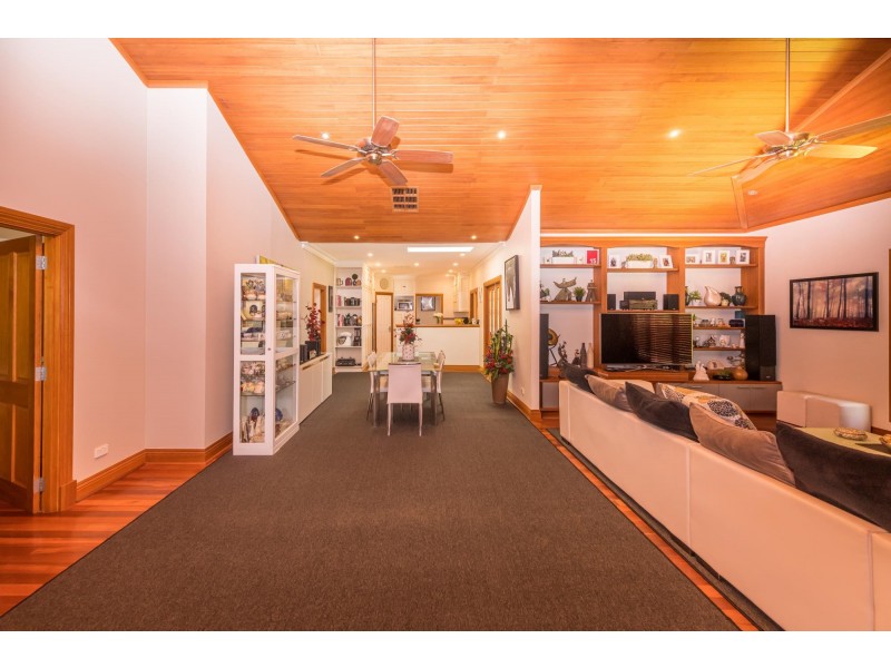 21 Pelican Rise, Chittering WA 6084