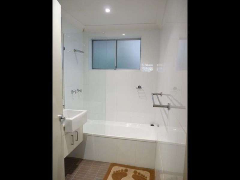 4/10 Rowe Street, Eastwood NSW 2122