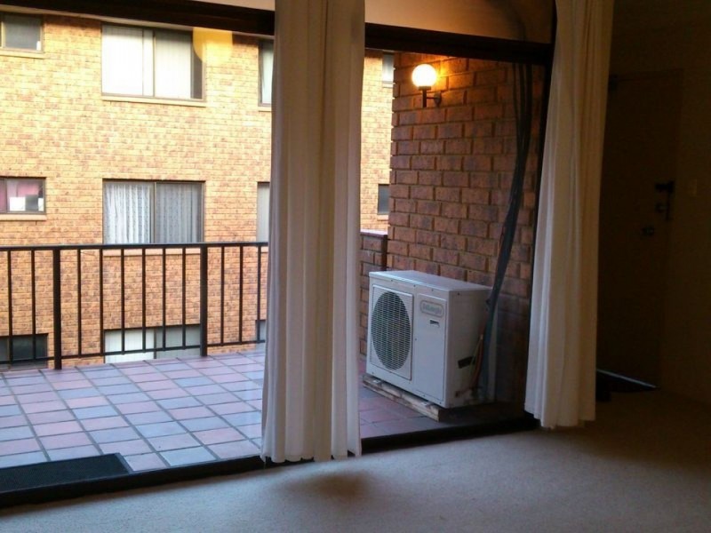 18/12 – 16 Doomben Avenue, Eastwood NSW 2122