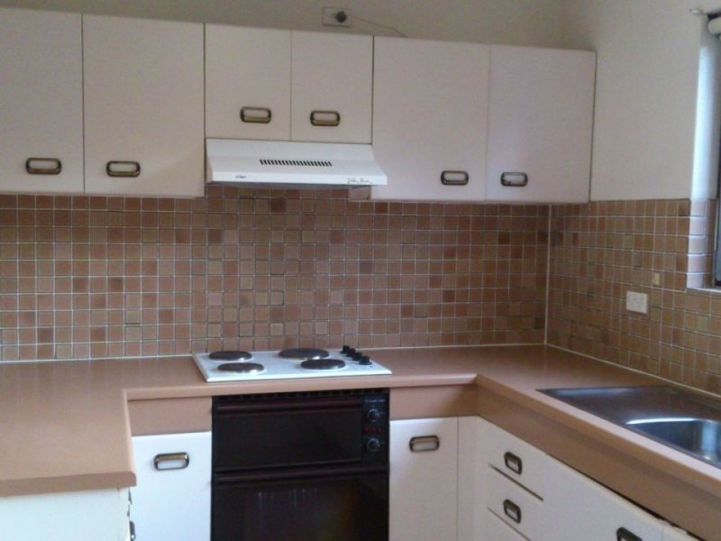 18/12 – 16 Doomben Avenue, Eastwood NSW 2122