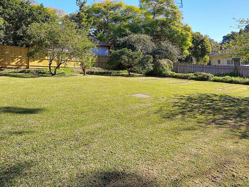 11 CLIVE ROAD, Eastwood NSW 2122