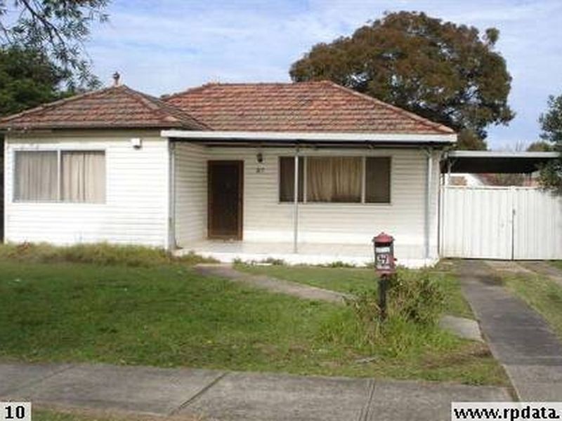 37 Munro Street, Sefton NSW 2162