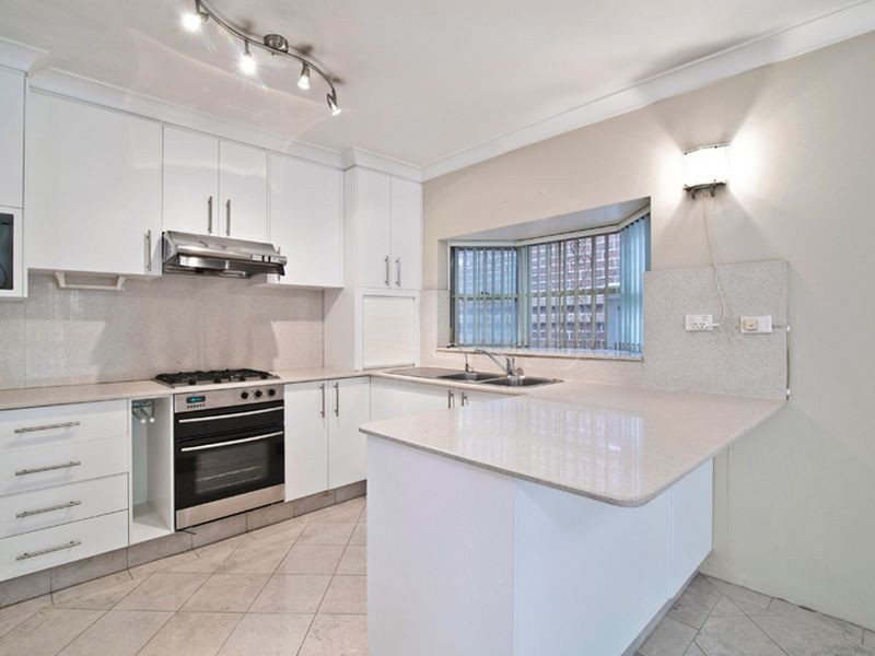 90/40 Strathalbyn Drive, Oatlands NSW 2117