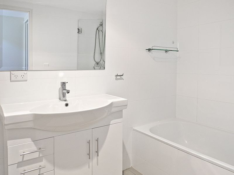 UNIT6/26 MARLOW AVE, Denistone NSW 2114