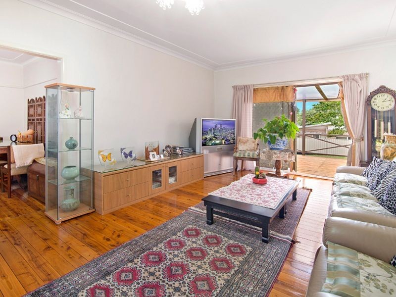 13 Raymond Street, Eastwood NSW 2122