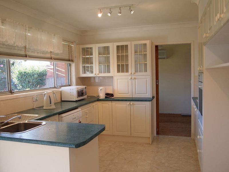 8 Engel Avenue, Marsfield NSW 2122