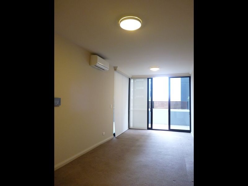 302/49 Hill Road, Wentworth Point NSW 2127