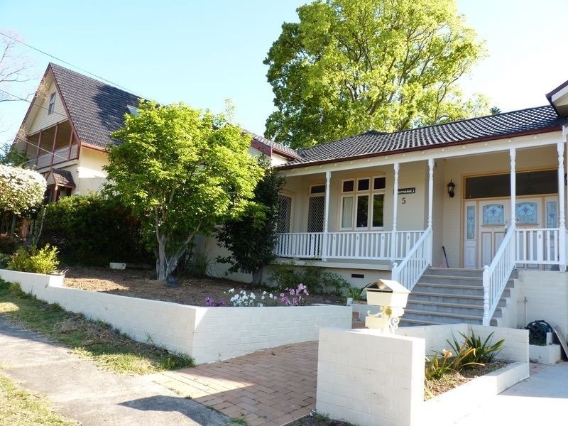 5 Alexandria Ave, Eastwood NSW 2122