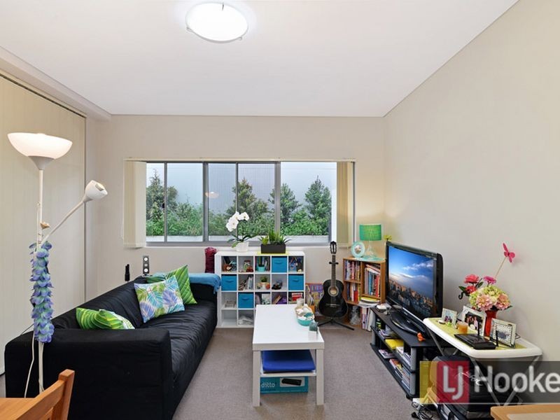 318/60-82 Rowe St., Eastwood NSW 2122