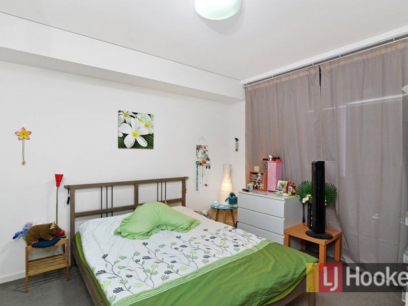 318/60-82 Rowe St., Eastwood NSW 2122