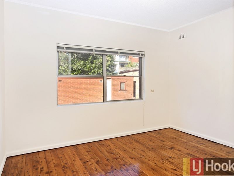 4/3 Ball Ave, Eastwood NSW 2122