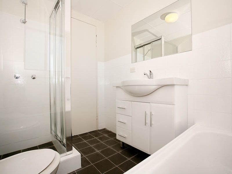 2/614 Blaxland Road, Eastwood NSW 2122