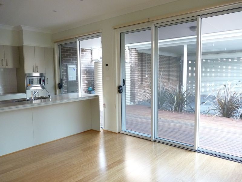 33 Avondale Way, Eastwood NSW 2122