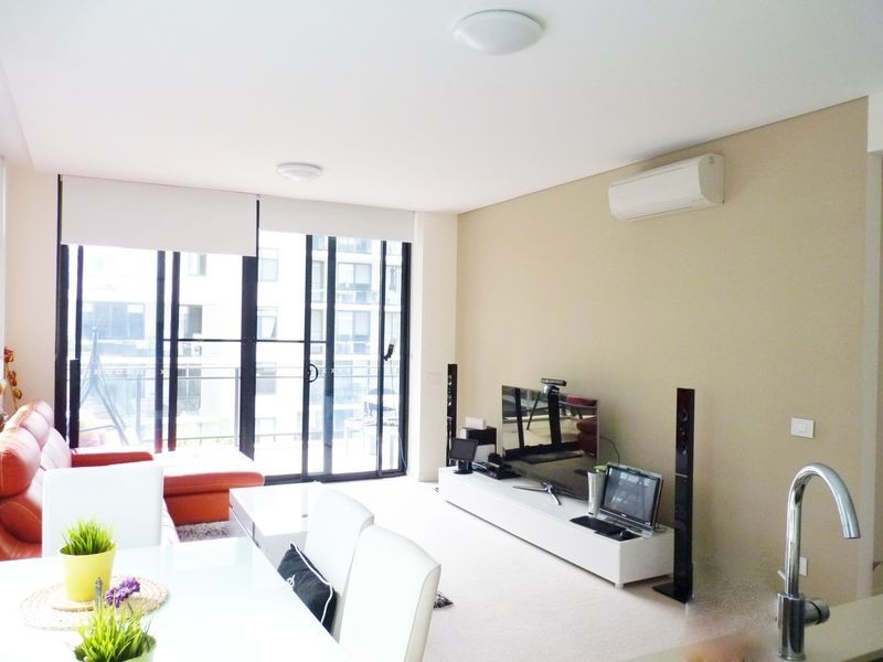 411/18 Corniche Drive, Wentworth Point NSW 2127