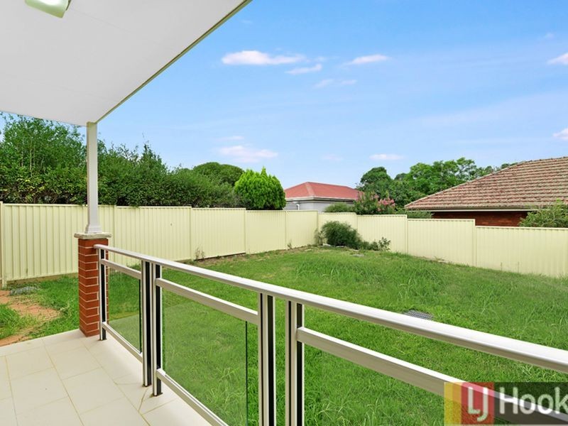 11 Milton Ave, Eastwood NSW 2122