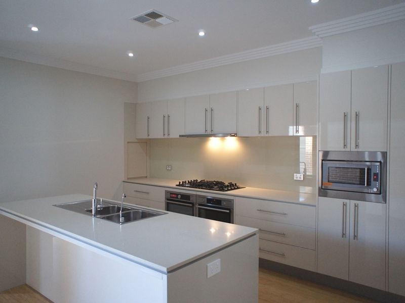 61 Avondalle Way, Eastwood NSW 2122