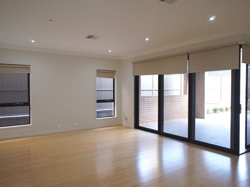 61 Avondalle Way, Eastwood NSW 2122