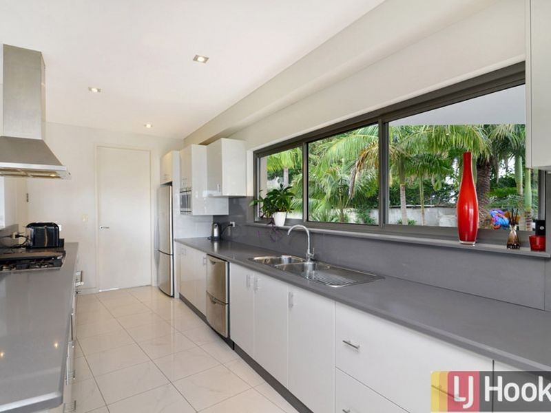 8 Vivyan Close, Denistone NSW 2114