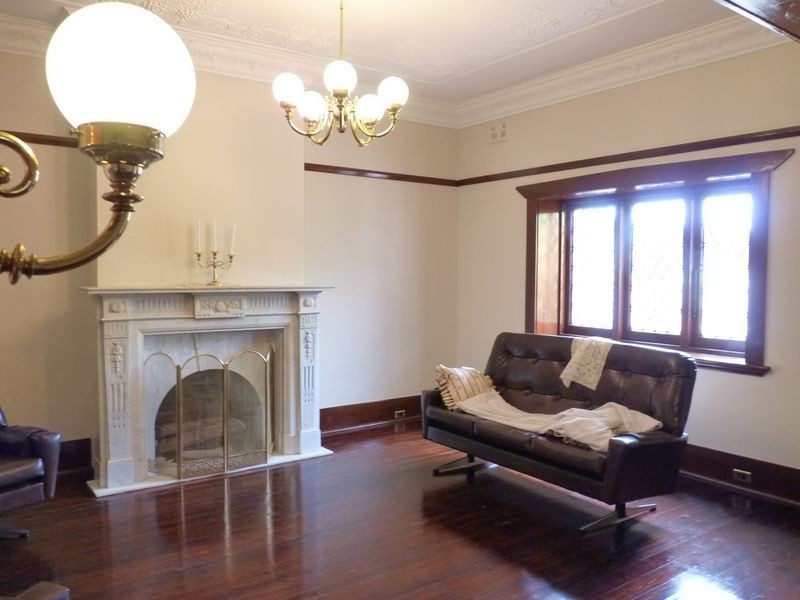 63 Pennant Avenue, Denistone East NSW 2112