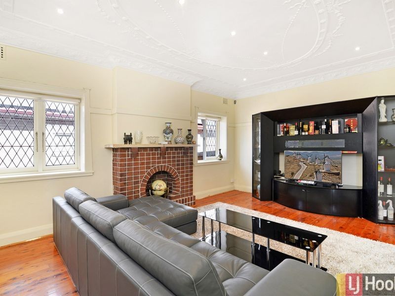 17 Coronation Ave, Eastwood NSW 2122